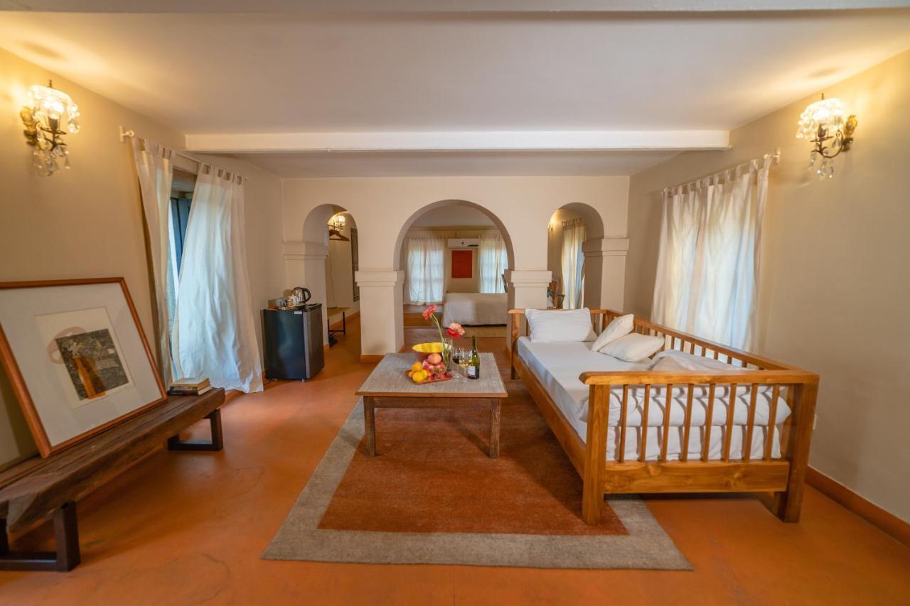 1905 Suites Restaurant Kathmandu Bagian luar foto