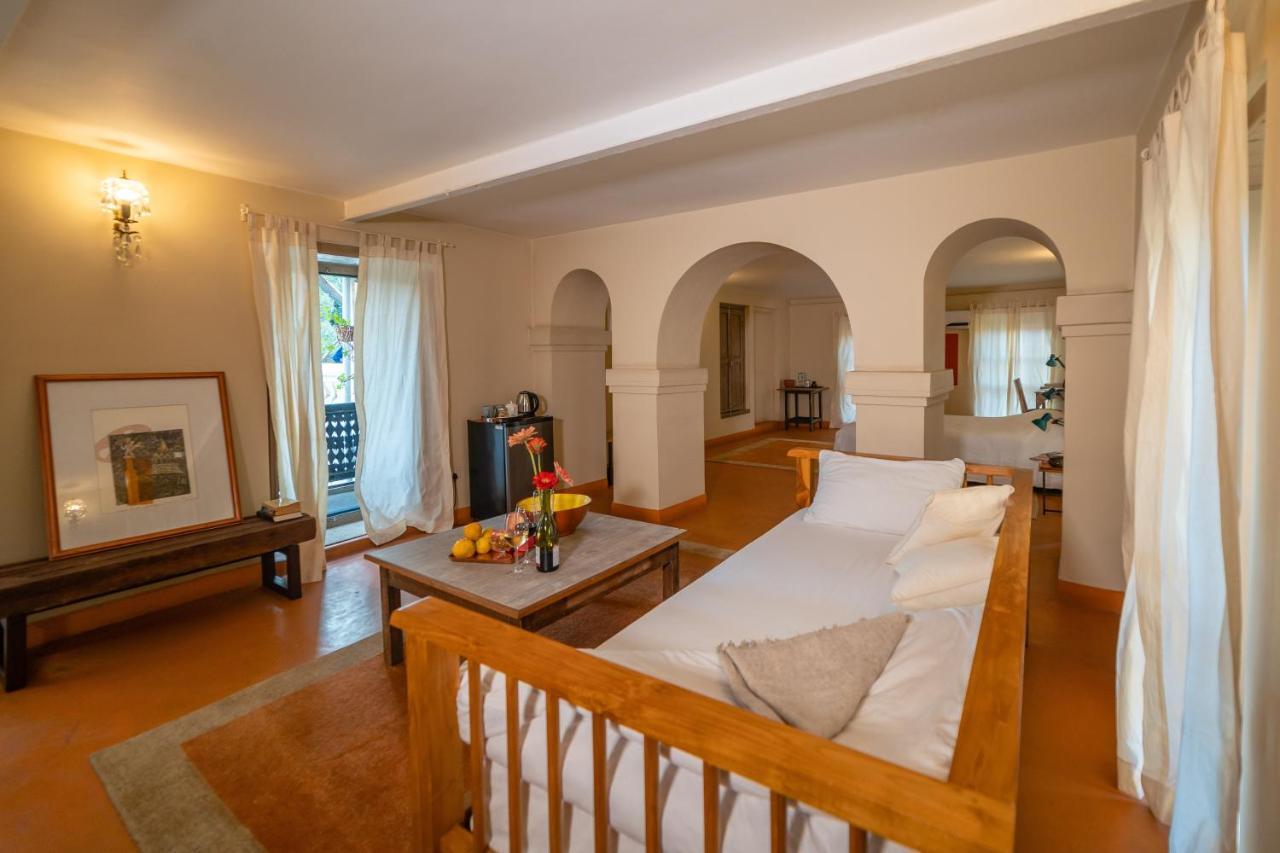 1905 Suites Restaurant Kathmandu Bagian luar foto